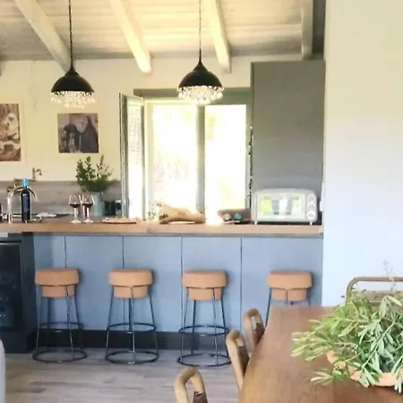 Celeste Villa Rena Majore